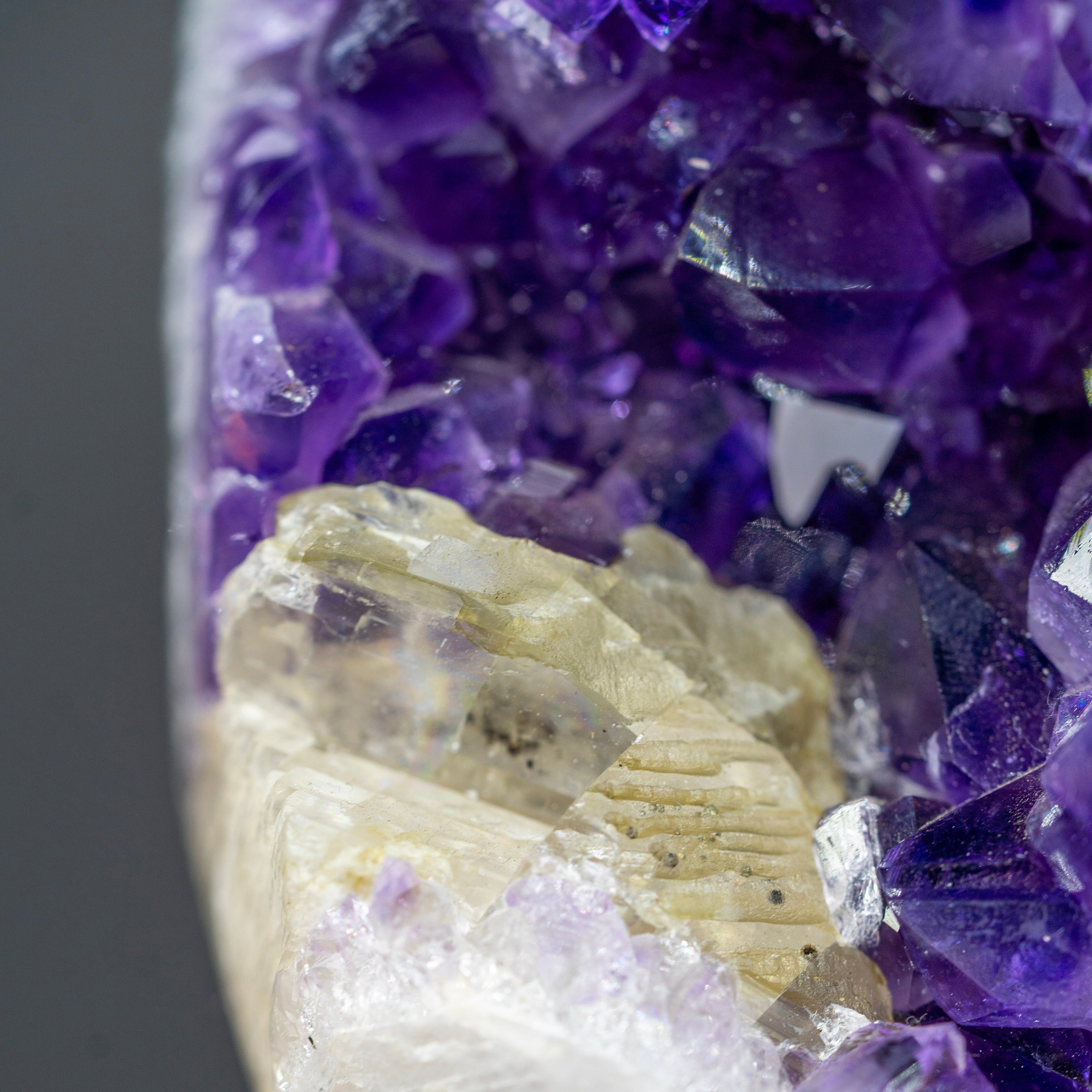 Amatista en base de metal