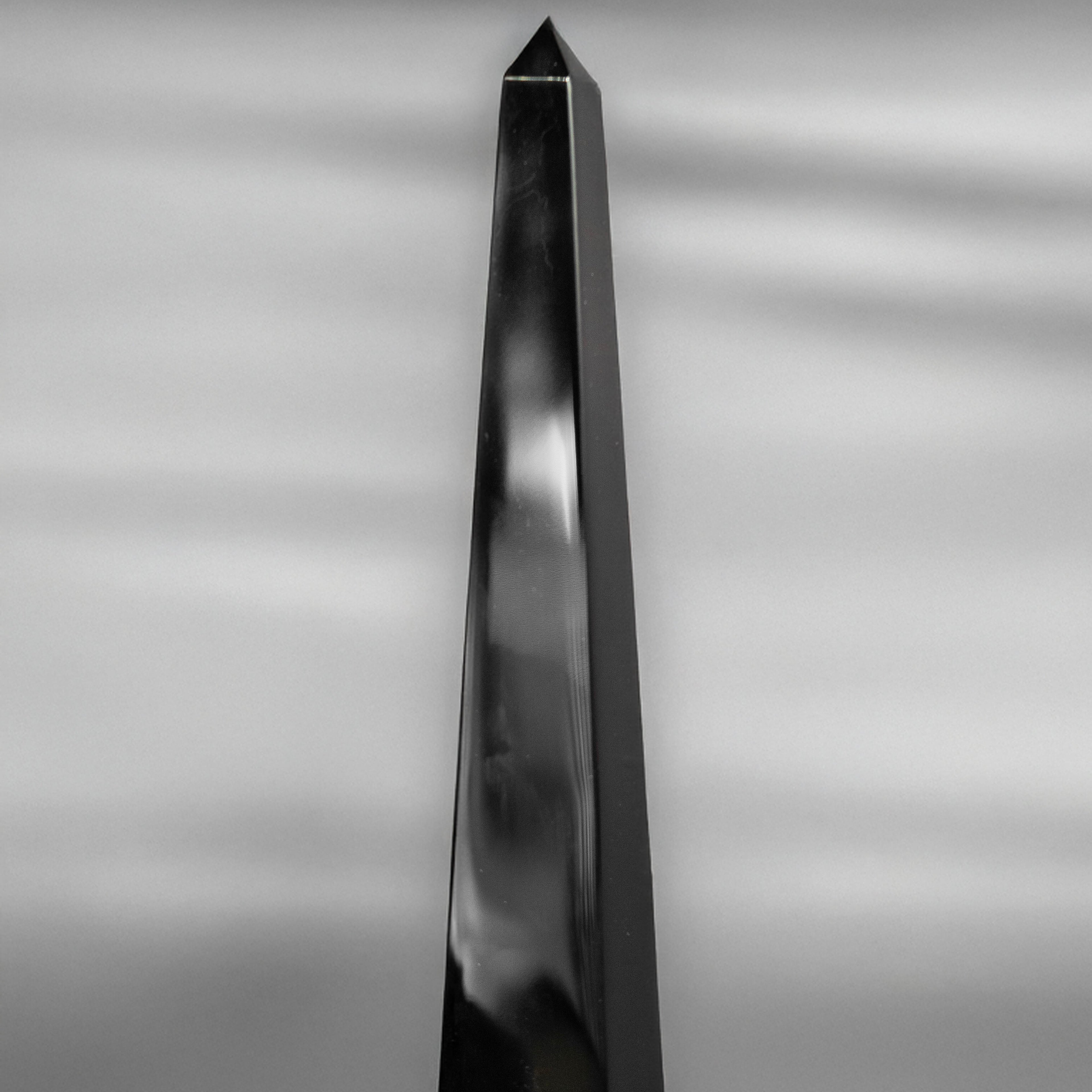 Obelisco obsidiana