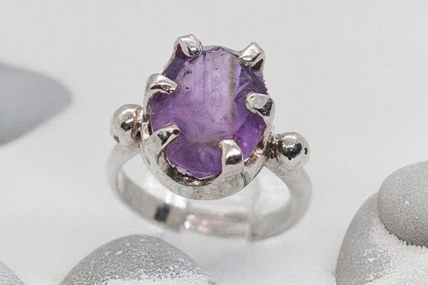Anillo de Amatista en plata