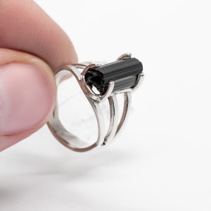 Anillo de Turmalina grande en plata