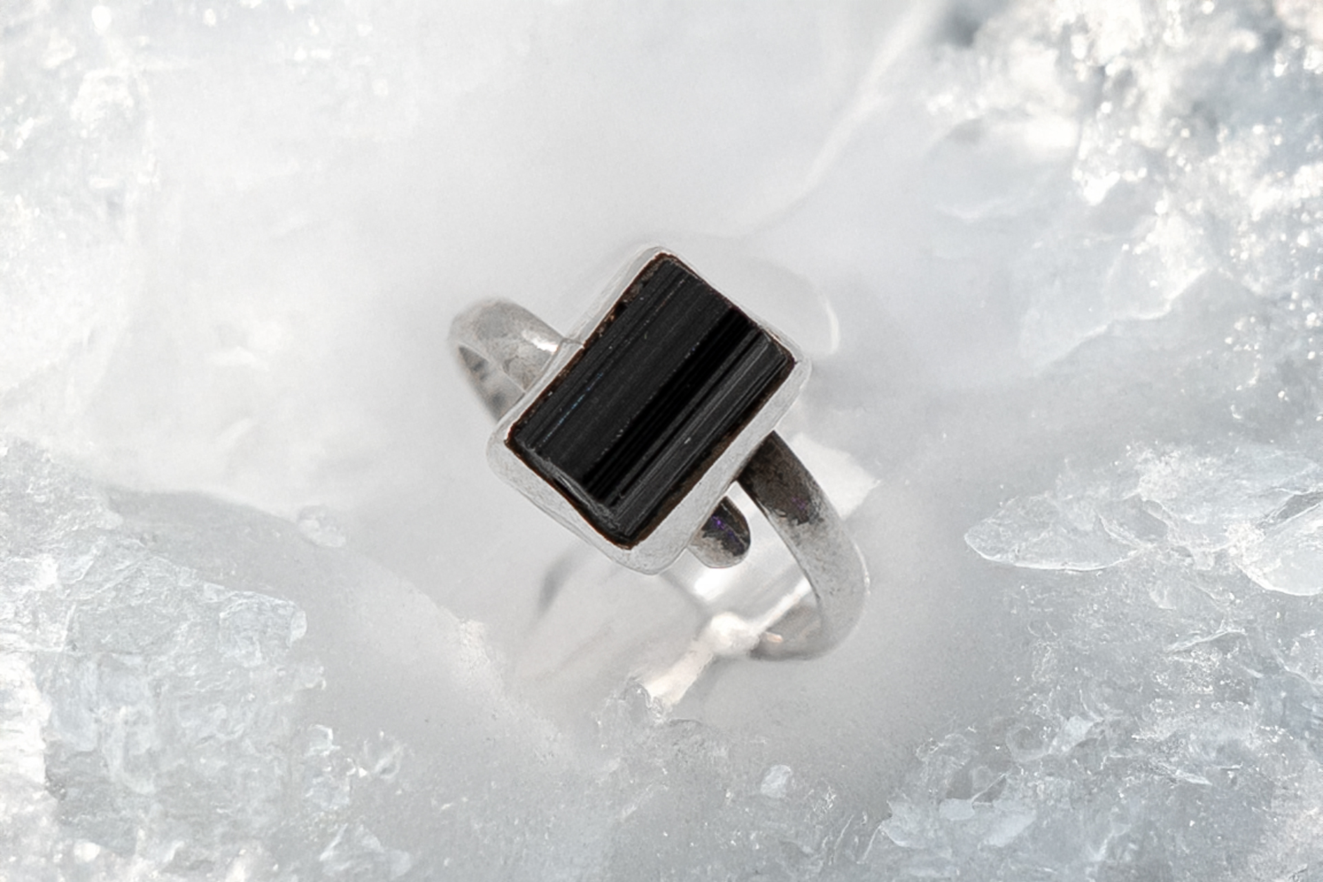 Anillo de Turmalina chico en plata - Imagen 2