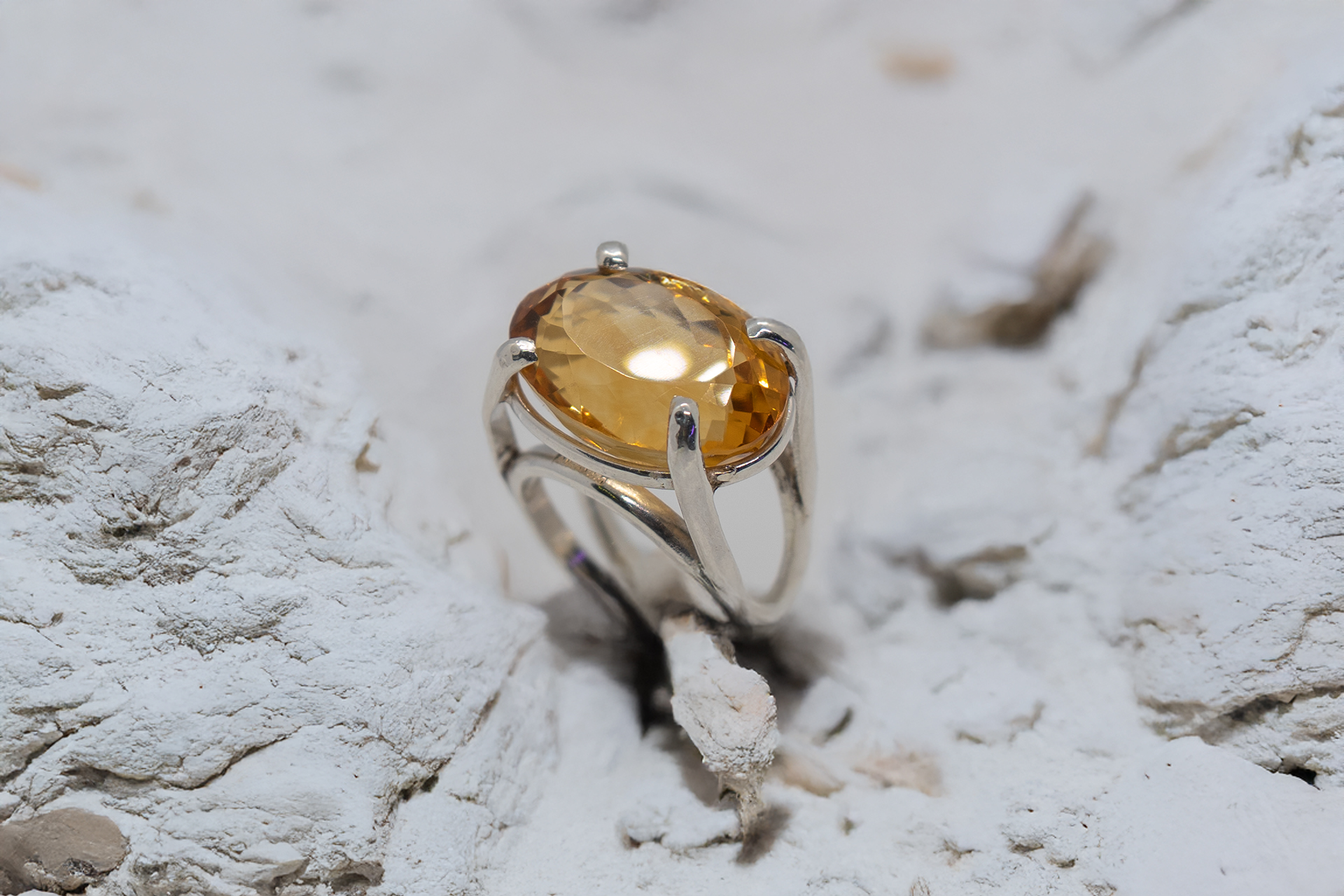 Anillo de citrino grande en plata - Imagen 2